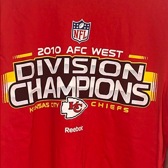 Kansas City Chiefs men’s M long sleeve 2010 AFC West champions red logo tshirt - Picture 1 of 9